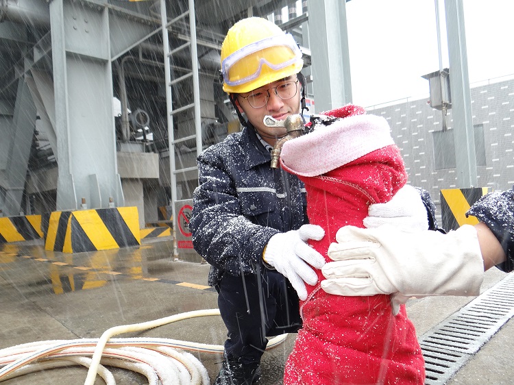 水务集团积极应对雨雪气象，确保出产安全不变运行